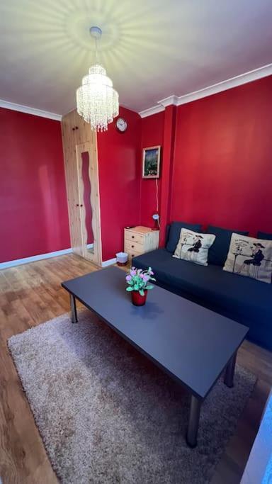 Palaz 6 - 2 Bedroom Flat Edmonton Eksteriør bilde